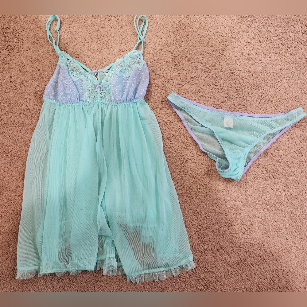 Victoria's Secret 2 pc. Chemise Set